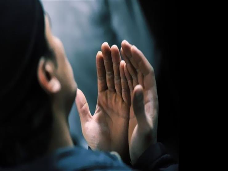 دعاء في جوف الليل: اللهم اجعل القرآن ربيع قلبي ونور صدري وجلاء حزني 