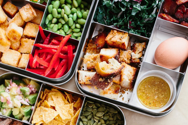 6 وجبات تتسبب في الغازات والانتفاخ.. إليكم البدائل